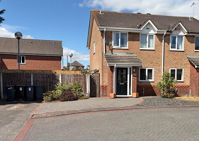 2 Bedroom Semi-Detached House For Sale In Wiremill Close, Great Barr, Birmingham, B44