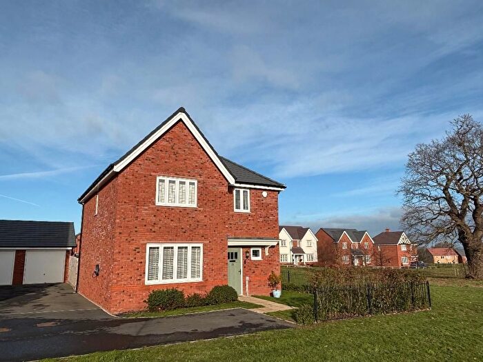 4 Bedroom Detached House For Sale In Ashford Road, Worcester, WR2