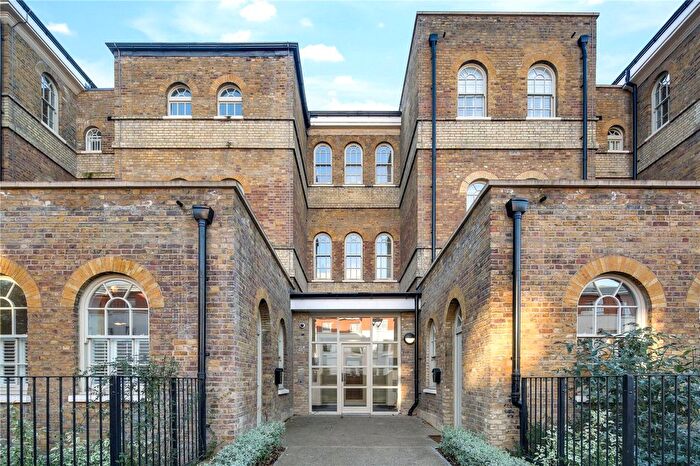 1 Bedroom Flat For Sale In Hemp Apartments, Richard Tress Way, Bow, London, E3