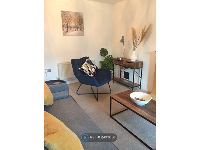 4 Bedroom Terraced House To Rent In Battle Square, Reading, RG30