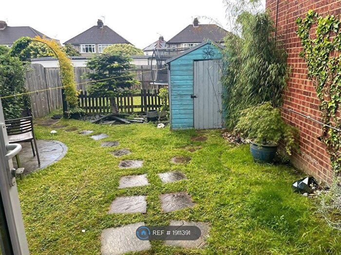 2 Bedroom Maisonette To Rent In Bellegrove Road, Welling, DA16