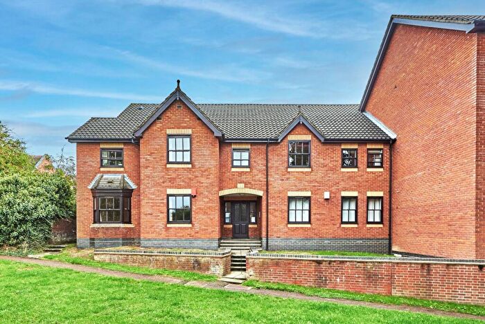 1 Bedroom Apartment For Sale In Henrys Grant, Riverside Road, St Albans, Herts, AL1