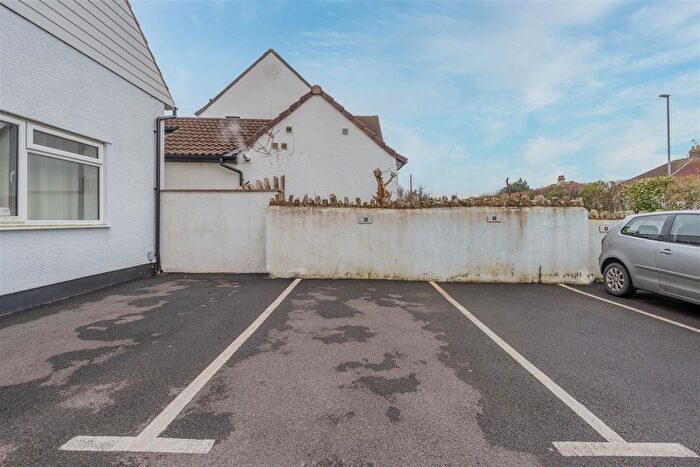 1 Bedroom Flat For Sale In Bath Road, Keynsham, Bristol, BS31