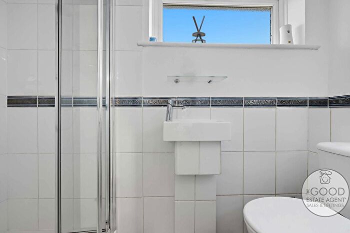 3 Bedroom Terraced House For Sale In Gladstone Road, Buckhurst Hill, IG9