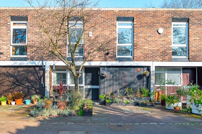 4 Bedroom Property To Rent In Lings Coppice, West Dulwich, London, SE21