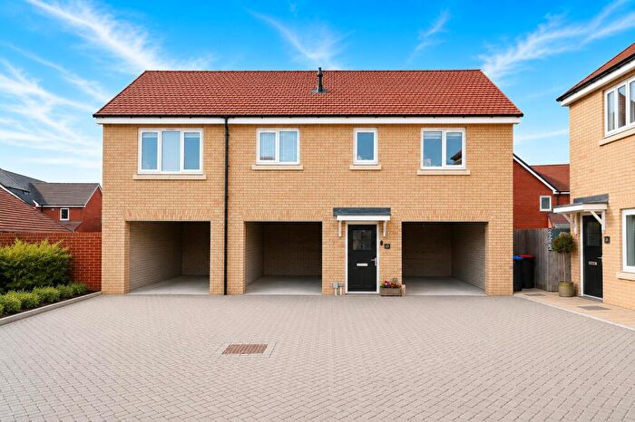 2 Bedroom Coach House For Sale In The Pastures, Hatfield Peverel, Chelmsford, CM3