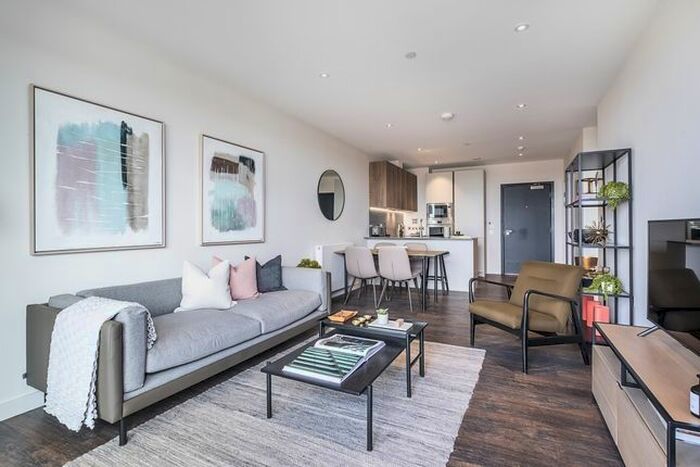 1 Bedroom Flat To Rent In Grenan Square, Greenford, UB6