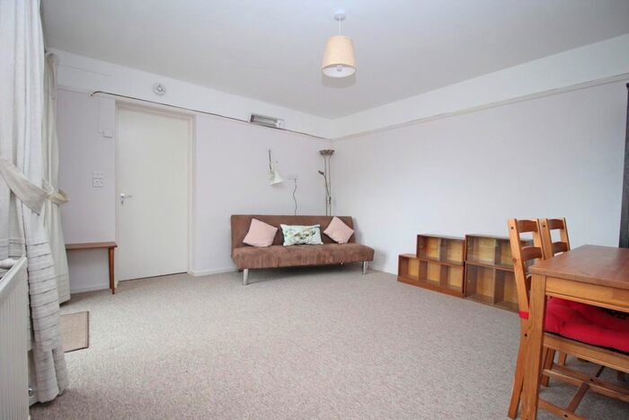 1 Bedroom Flat To Rent In Castanea House, Sham Castle Lane, Bath, BA2