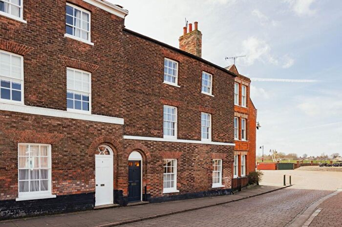 5 Bedroom Terraced House For Sale In Listed Townhouse In King’s Lynn, PE30