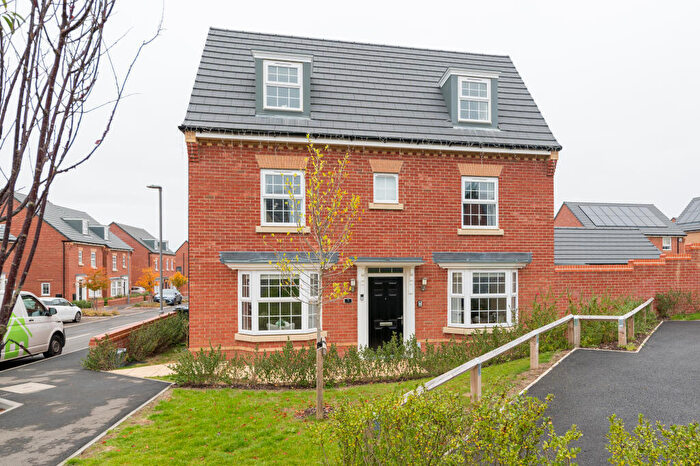 4 Bedroom House To Rent In Bannister Drive, MK17