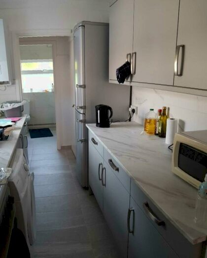 3 Bedroom Terraced House To Rent In Blenheim Gardens, Reading, RG1