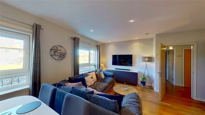 3 Bedroom Apartment To Rent In New Mart Place, Edinburgh, EH14