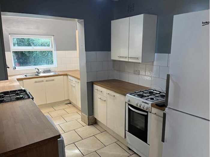 8 Bedroom House To Rent In Broomgrove Road, Sheffield, S10