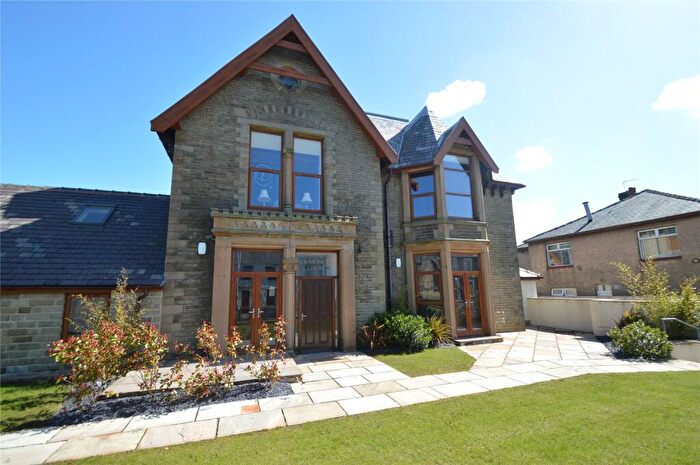 2 Bedroom Apartment To Rent In Craigmore Court, Whalley Road, Accrington, BB5