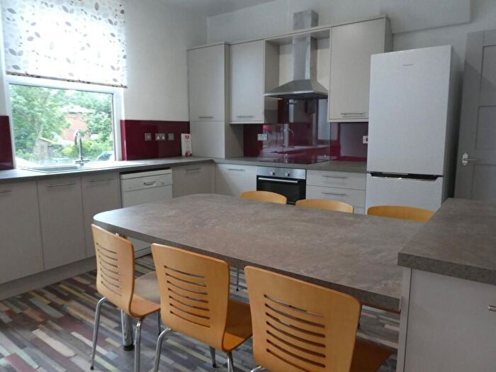 6 Bedroom Property To Rent In Headingley Mount, Leeds, West Yorkshire, LS6