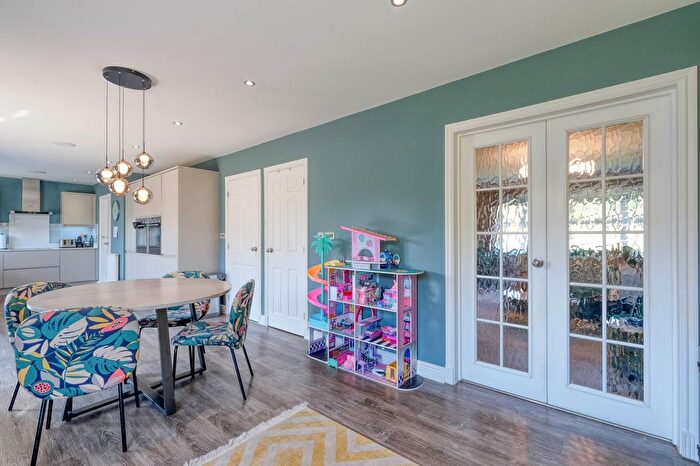4 Bedroom Detached House For Sale In St. Francis Avenue, Solihull, B91