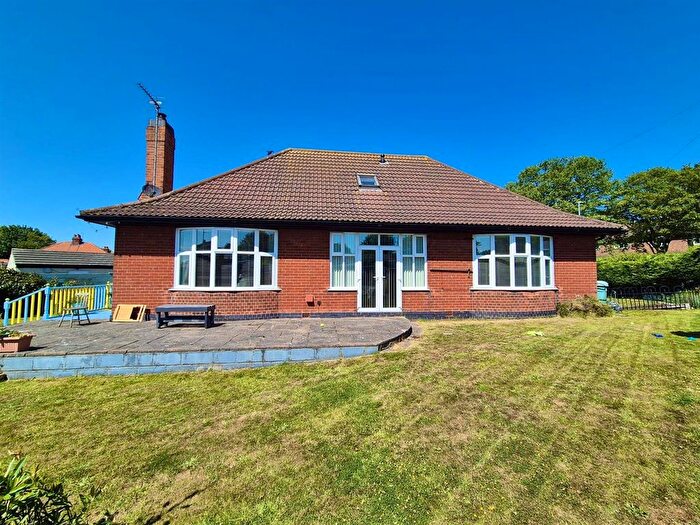 4 Bedroom Detached Bungalow For Sale In Rolston Road, Hornsea, HU18