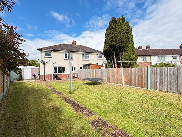 3 Bedroom Semi-Detached House For Sale In St. Cuthberts Crescent, Albrighton, Wolverhampton, WV7
