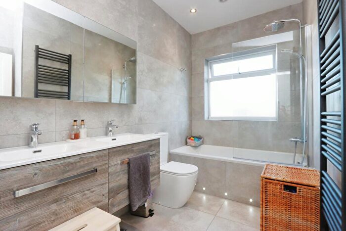 3 Bedroom End Of Terrace House For Sale In Alexandra Road, Sheffield, South Yorkshire, S2