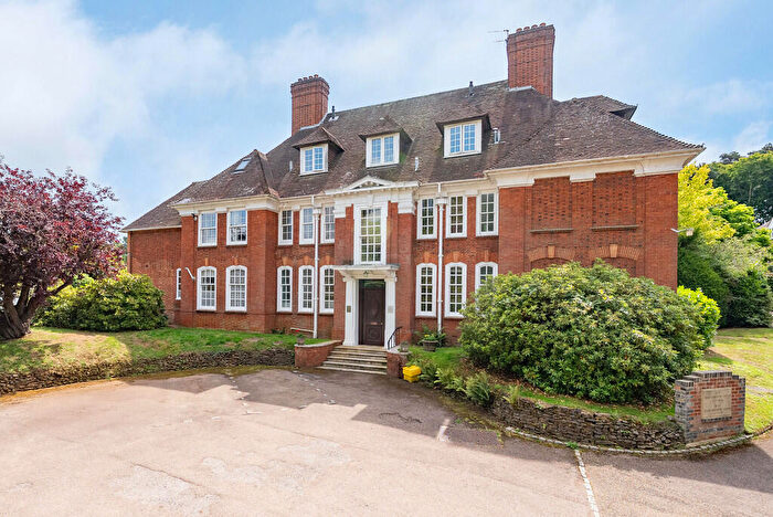 2 Bedroom Apartment For Sale In St. Pauls Road West, Dorking, RH4
