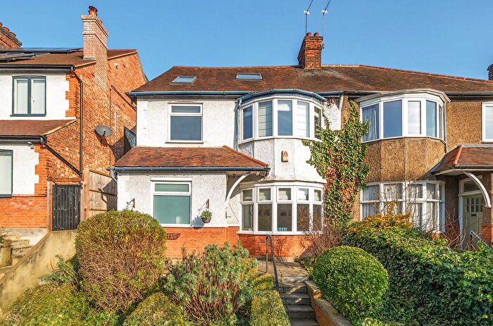 4 Bedroom Semi-Detached House To Rent In Cranley Gardens, London, N10