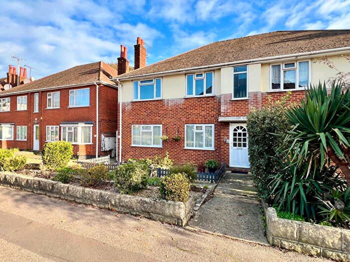 3 Bedroom Flat To Rent In Charminster Road, Bournemouth, BH8