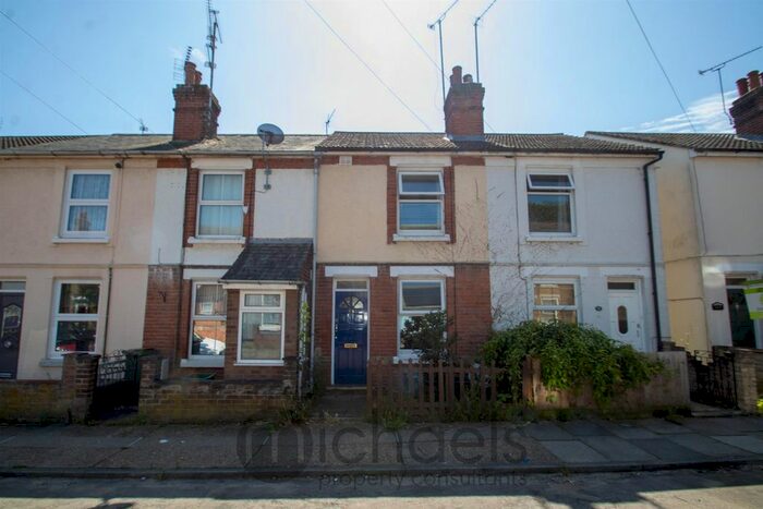 2 Bedroom Terraced House To Rent In Lisle Road, Colchester, CO2