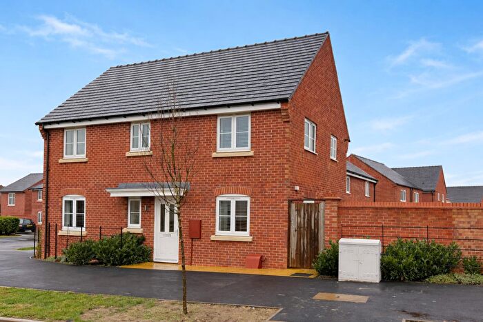 1 Bedroom Maisonette For Sale In Drooper Drive, Stratford-upon-Avon, CV37