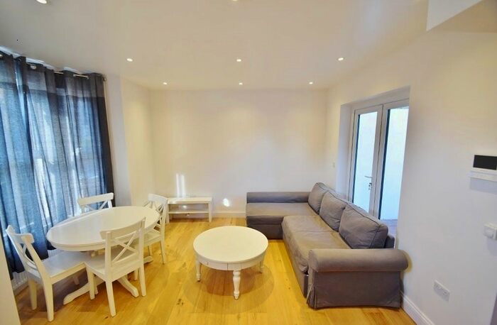 2 Bedroom Terraced House To Rent In Florence Street, London, NW4