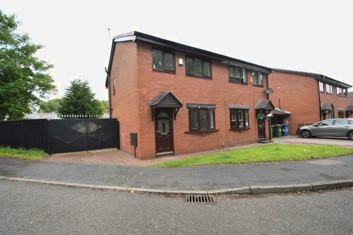 3 Bedroom Semi-Detached House To Rent In Stephenson Road, Stretford, Manchester, M32