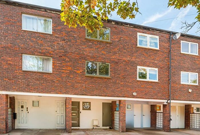 4 Bedroom Terraced House For Sale In Beaumont Road, Chiswick, W4