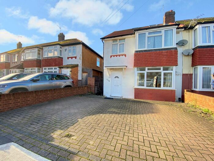 4 Bedroom Semi-Detached House To Rent In Lynhurst Crescent, Uxbridge, UB10