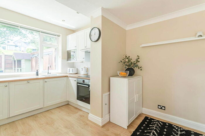 3 Bedroom Semi-Detached House For Sale In Wall Hill Road, Dobcross, Saddleworth, OL3