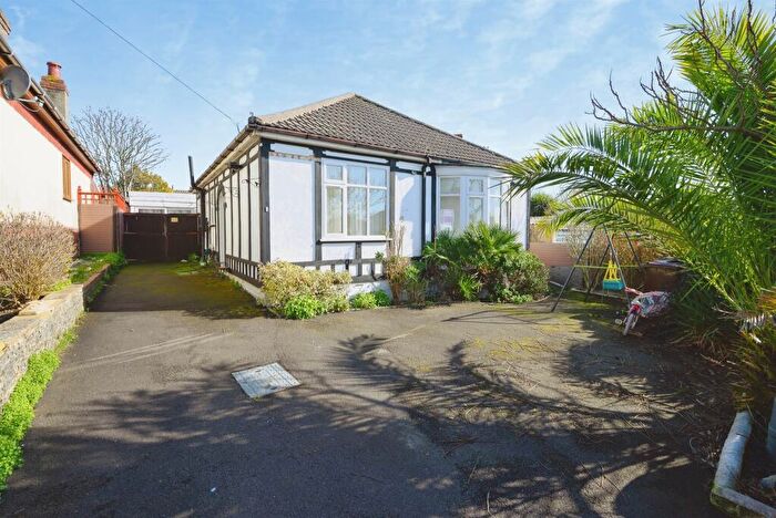 2 Bedroom Detached Bungalow For Sale In Bridges Avenue, Portsmouth, PO6