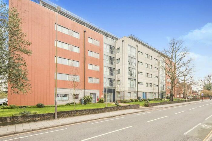 1 Bedroom Apartment To Rent In Heron House, Goldington Road, MK40