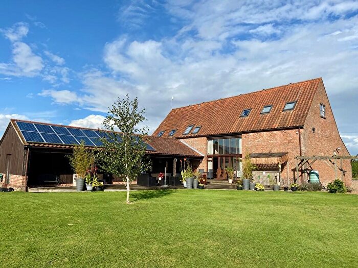 5 Bedroom Barn Conversion For Sale In Sotterley Road, Henstead, Beccles, NR34
