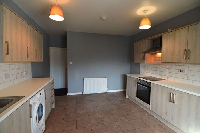 3 Bedroom Flat To Rent In Arbury Road, Nuneaton, CV10