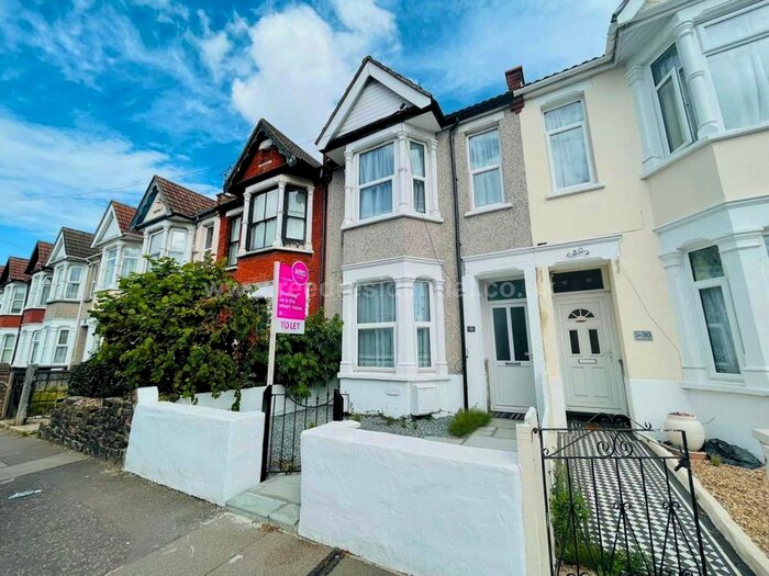 3 Bedroom Terraced House To Rent In The Grove, Southend On Sea, SS2