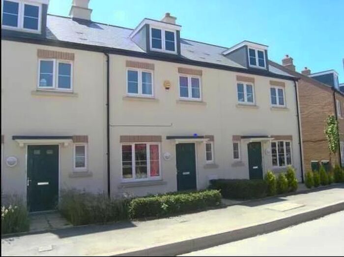 3 Bedroom Property To Rent In Hayburn Road, Redhouse, Swindon, SN25