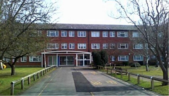 1 Bedroom Flat To Rent In Newtown Road, Newbury, RG14