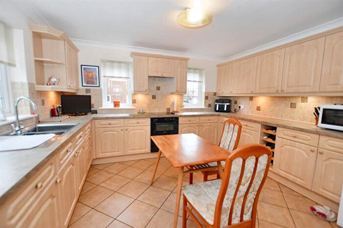 5 Bedroom Detached House For Sale In Trentham Drive, Holt Road, Sheringham, NR26