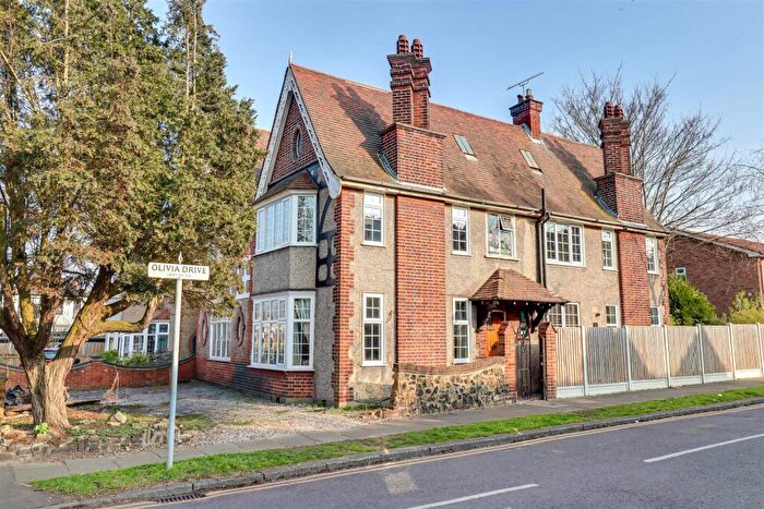 3 Bedroom Semi-Detached House For Sale In Olivia Drive, Leigh-on-Sea, SS9