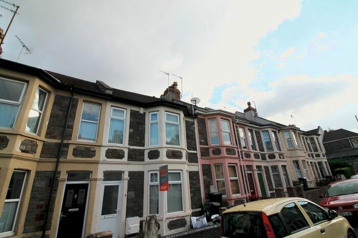3 Bedroom Terraced House To Rent In Chatsworth Road, Arnos Vale BS4