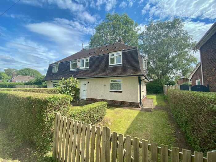 3 Bedroom Semi-Detached House To Rent In Altrincham Road, Manchester, M23