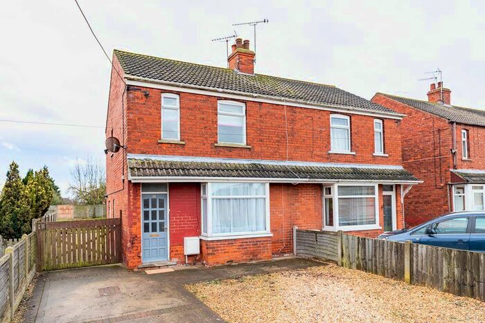 2 Bedroom Semi-Detached House To Rent In Old Village Street, Gunness, Scunthorpe DN15