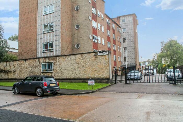 2 Bedroom Apartment To Rent In Hollybank Court, Stoneygate, Leicester, LE2