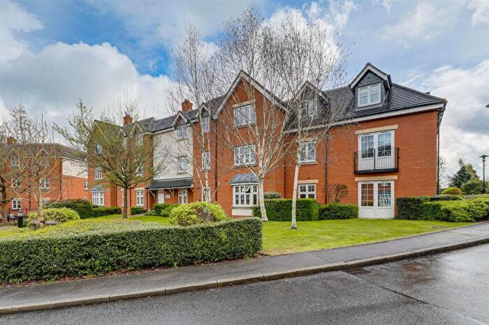 2 Bedroom Apartment For Sale In Chancel Court, Solihull, B91