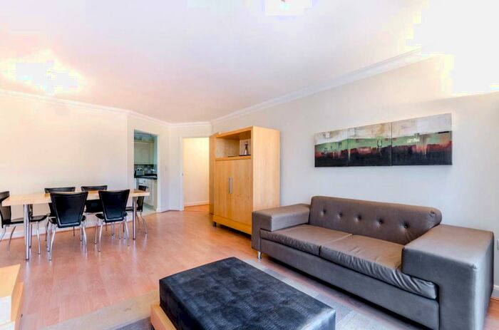 2 Bedroom Flat To Rent In Heathside Crescent, Woking, GU22