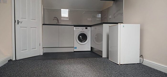 1 Bedroom Studio To Rent In Craithie Road, Doncaster, DN2