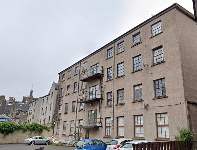2 Bedroom Flat To Rent In Timberbush, Leith, Edinburgh, EH6